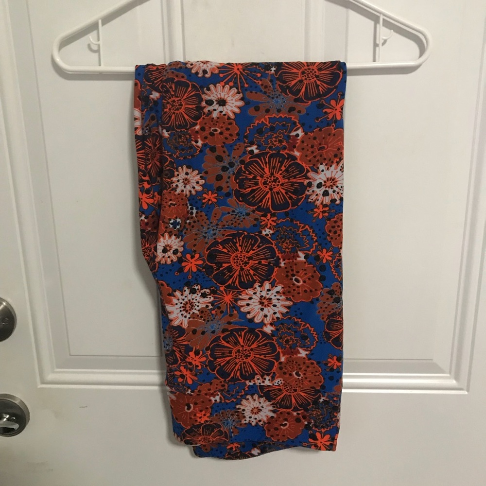 NWOT LuLaRoe TC Leggings! Make an Offer!